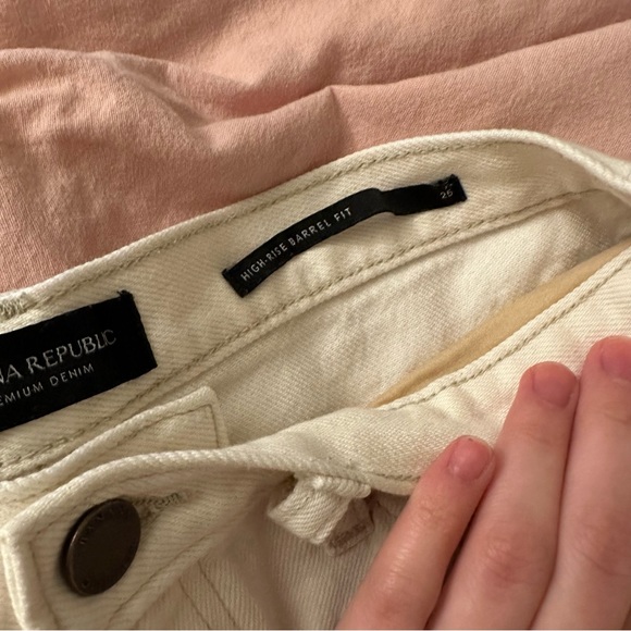 Banana Republic White Contrast Stitch Jeans 25 - Picture 2 of 3